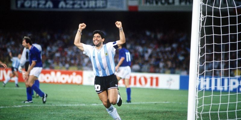 El Pibe de Oro: Maradona's Early Years and the Genesis of a Legend